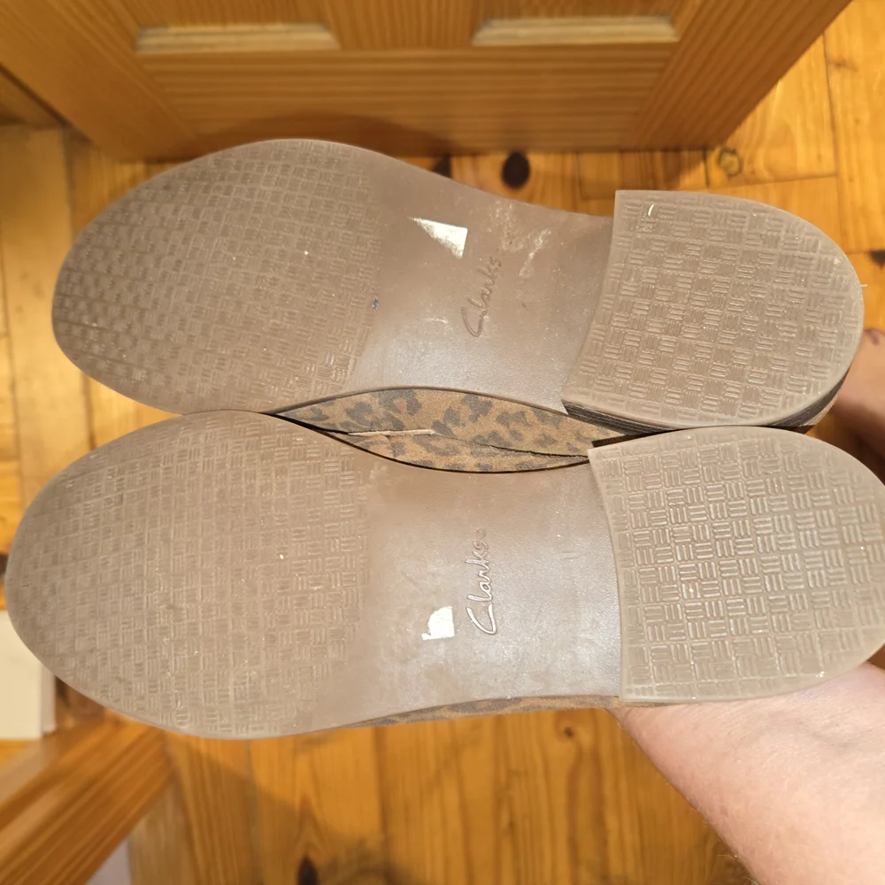 Clarks Brown‎ Leopard Print Womens Shoes